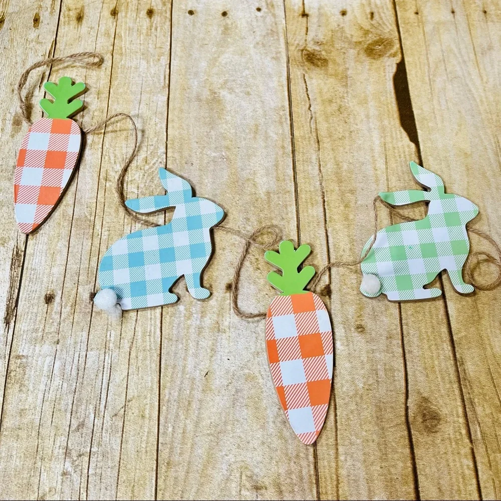 Buffalo Check Patterned Easter Garland
